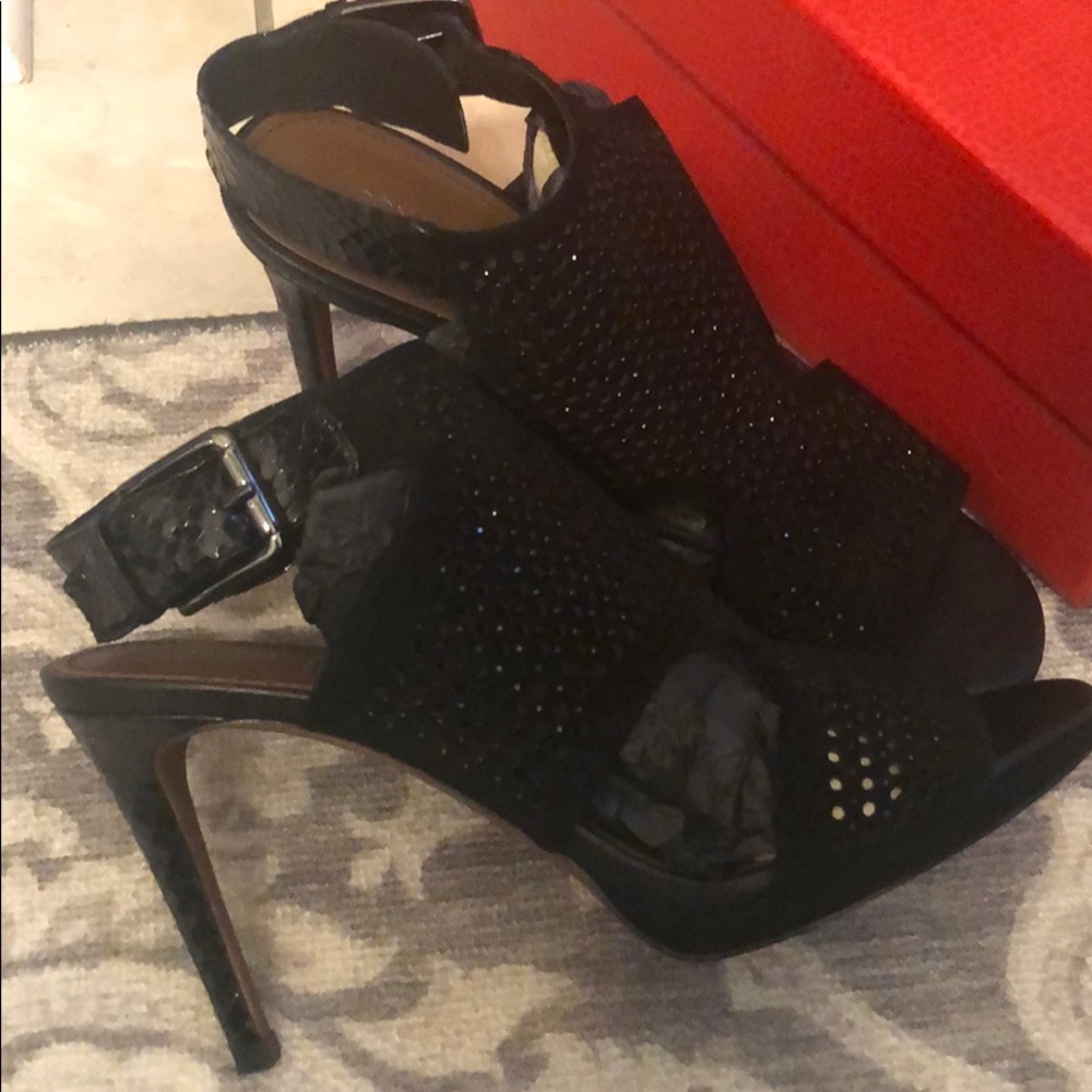 SOLD Donald J Pliner black suede heels